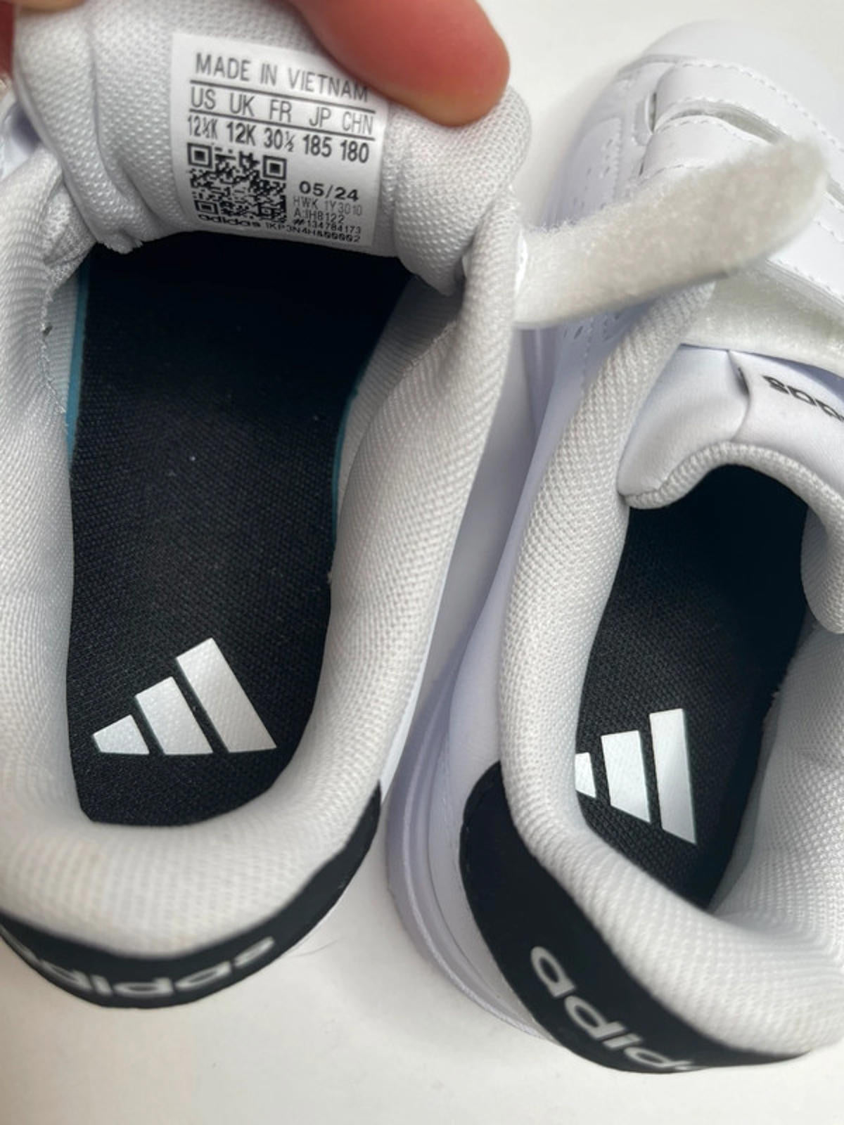 adidas Advantage Base 2.0 Shoes Boys size 12k