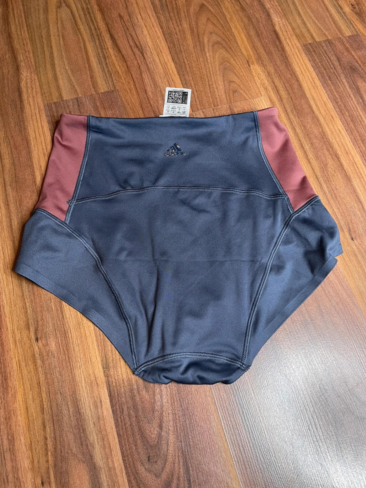 Adidas yoga for elements shorts women’s size 8