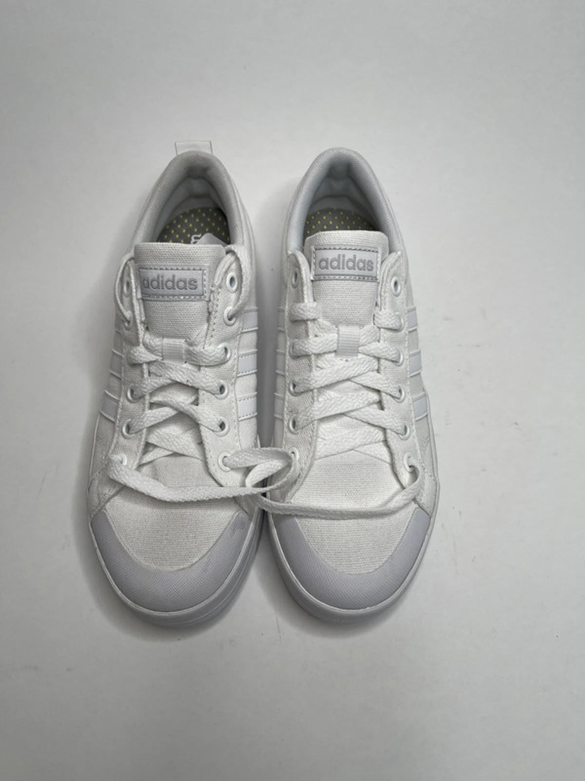 Adidas Bravada women sneaker size 5