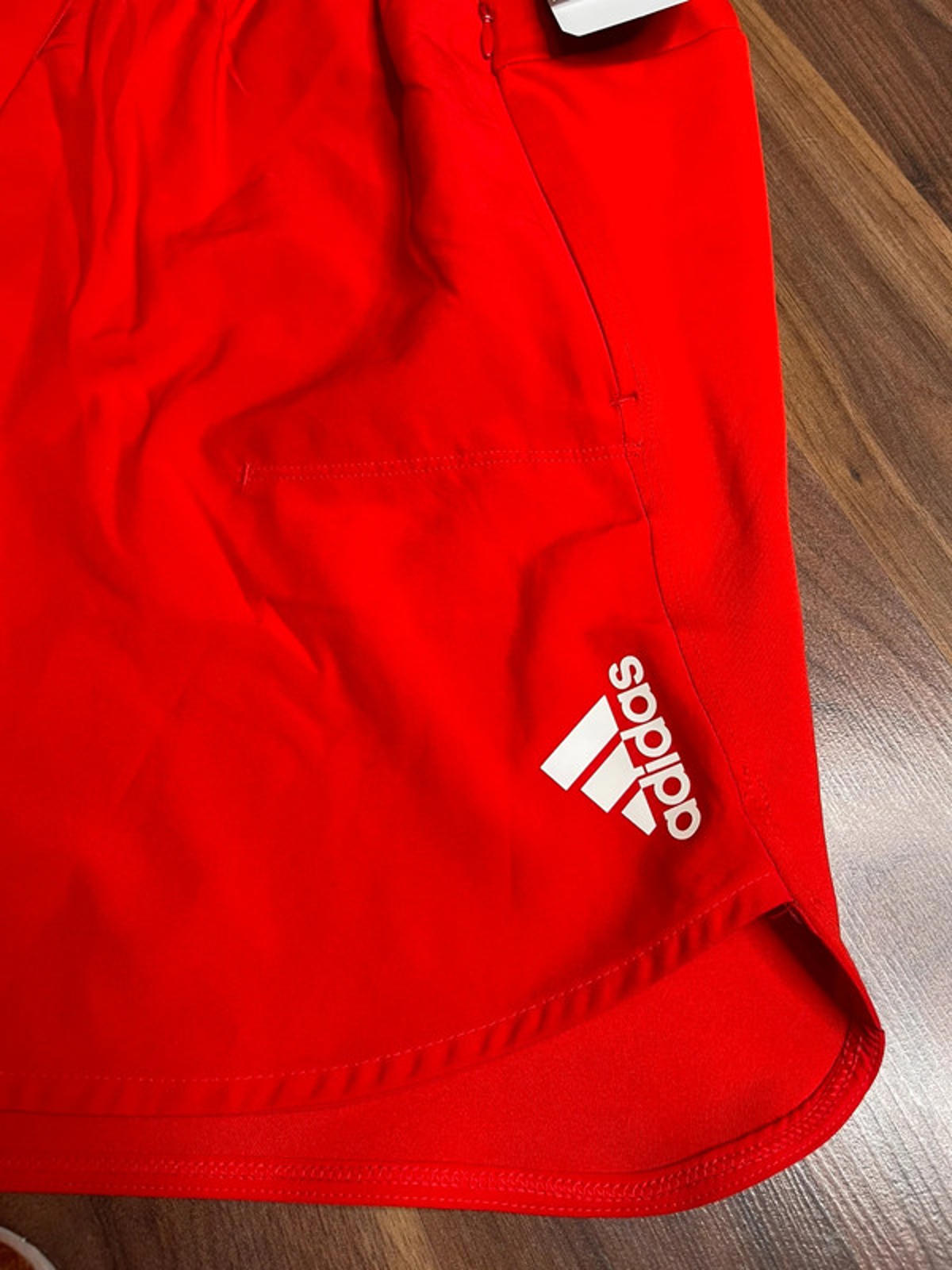 Adidas men rouge Homme training shorts red size L