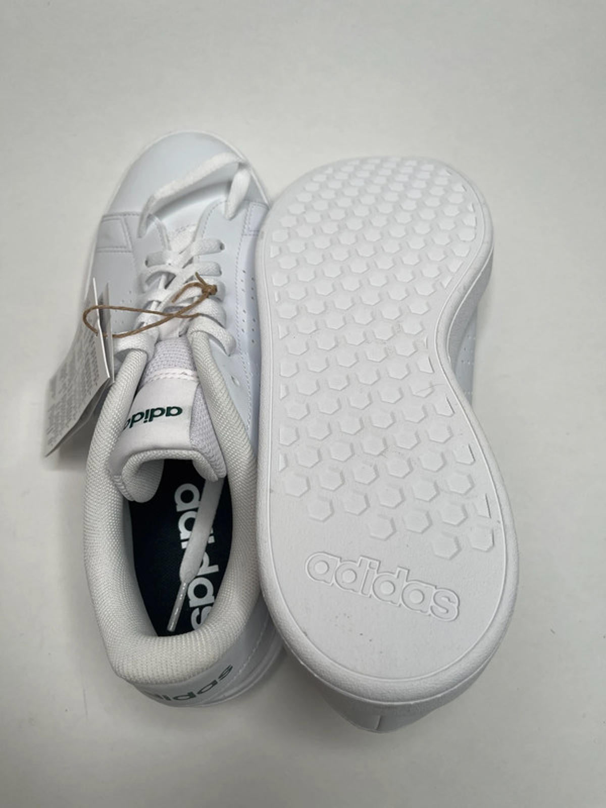 Adidas Advantage Base 2.0 Trainers men size 8