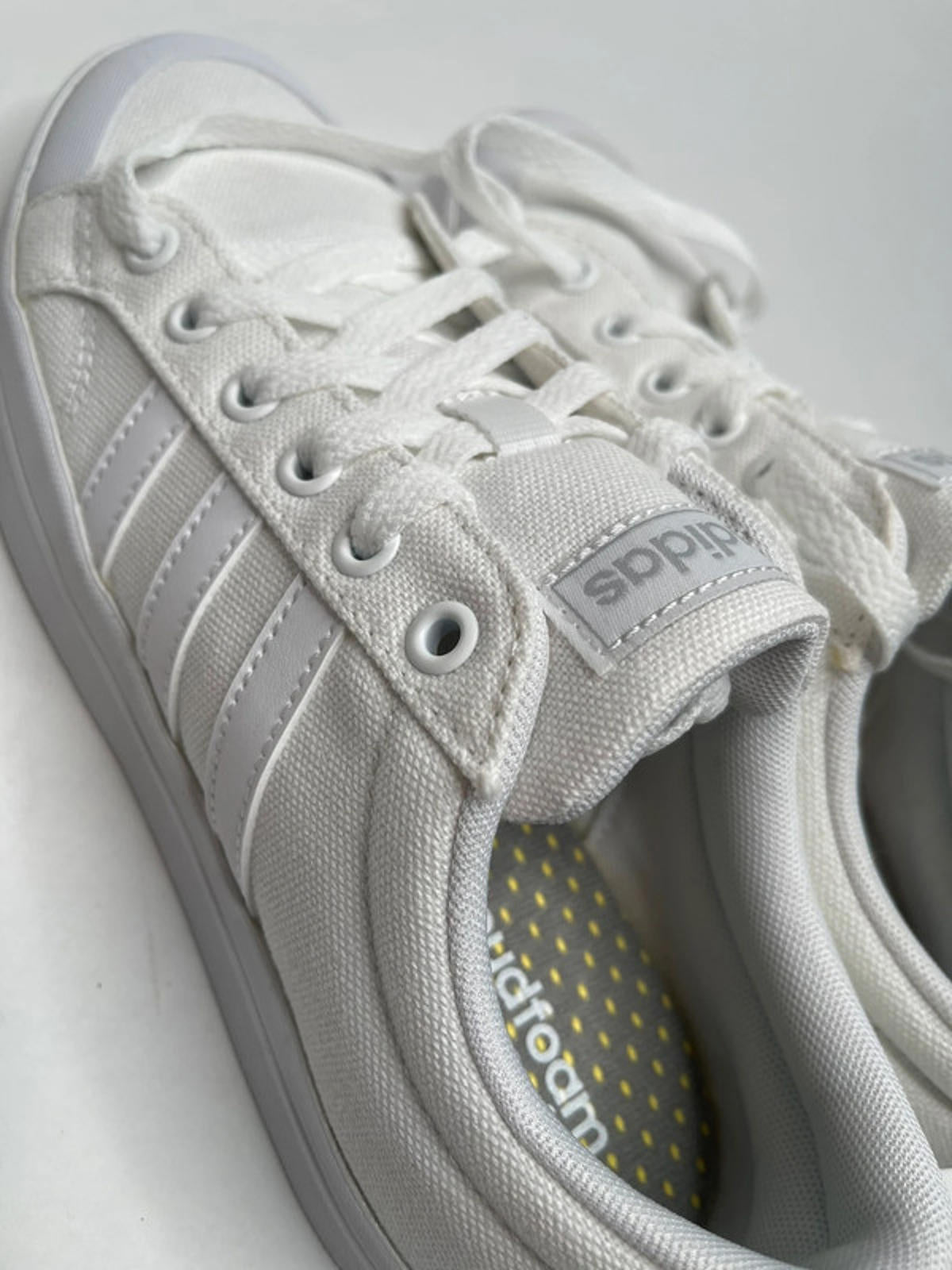 Adidas Bravada women sneaker size 5